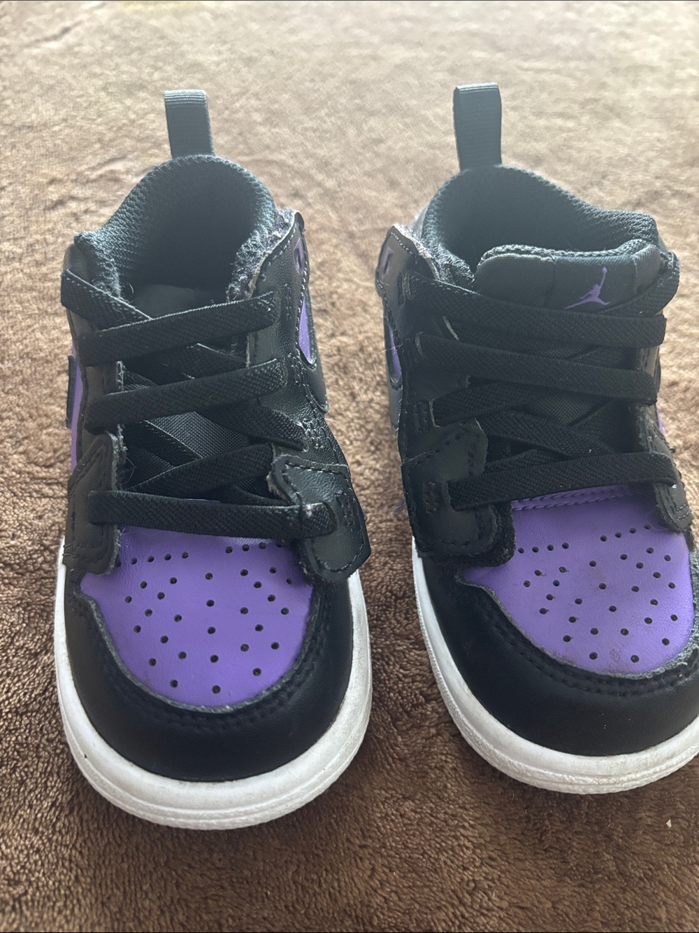 Nike Kids Black & Purple Sneakers